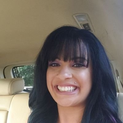 Profile Picture of Ivy Stone (@_amber_ivy) on Twitter