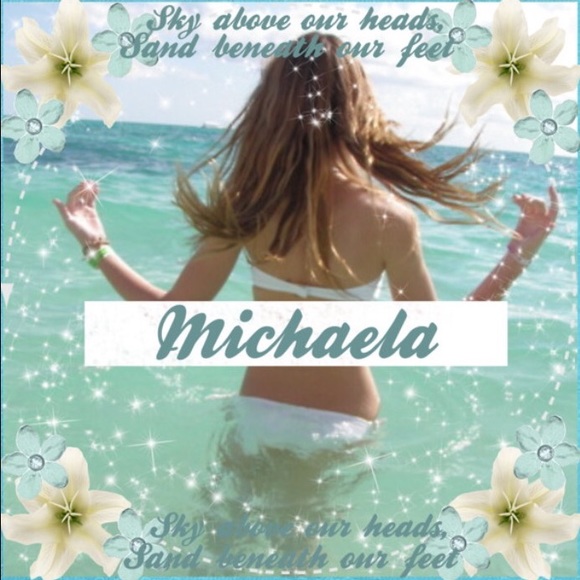 Profile Picture of Michaela Gruber (@michaela0415) on Poshmark