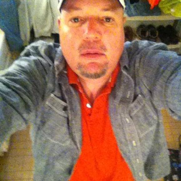 Profile Picture of Barry Hall (@ramsman62401) on Poshmark