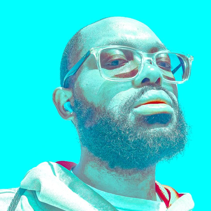 Profile Picture of Kris Reads (@krisreads9000) on Tiktok