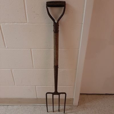 Profile Picture of Pitch_Fork (@AlisonB15664778) on Twitter