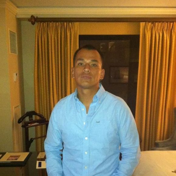 Profile Picture of Enrique Aparicio (@papi_kike) on Poshmark