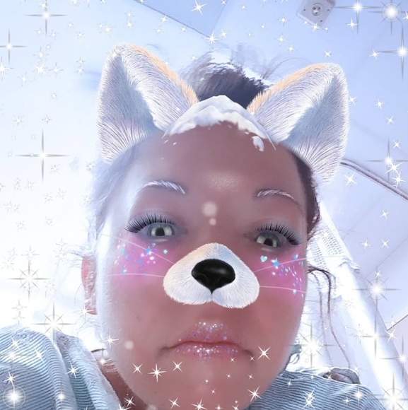 Profile Picture of Brittany Daggs (@bmhager3) on Poshmark