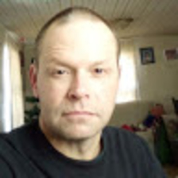 Profile Picture of Michael Carter (@mlcxtc) on Poshmark