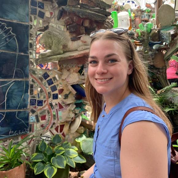 Profile Picture of Stephanie Cieslak (@s_cieslak) on Poshmark