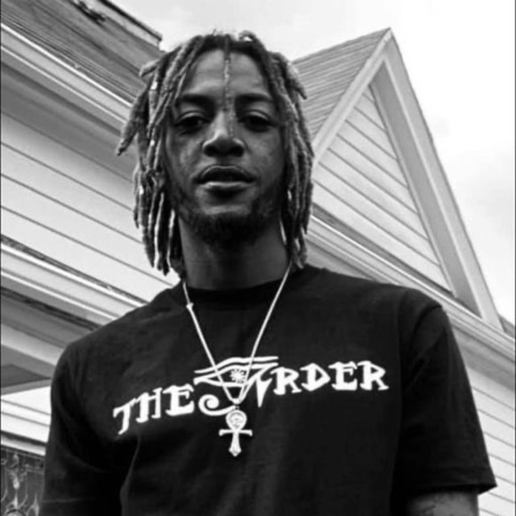 Profile Picture of Howard Brooker (@howardbrooker) on Poshmark