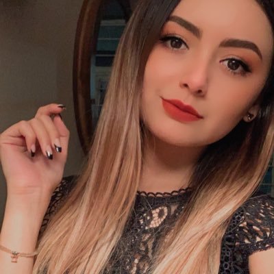 Profile Picture of Valeria Estrada (@val_estrada1) on Twitter