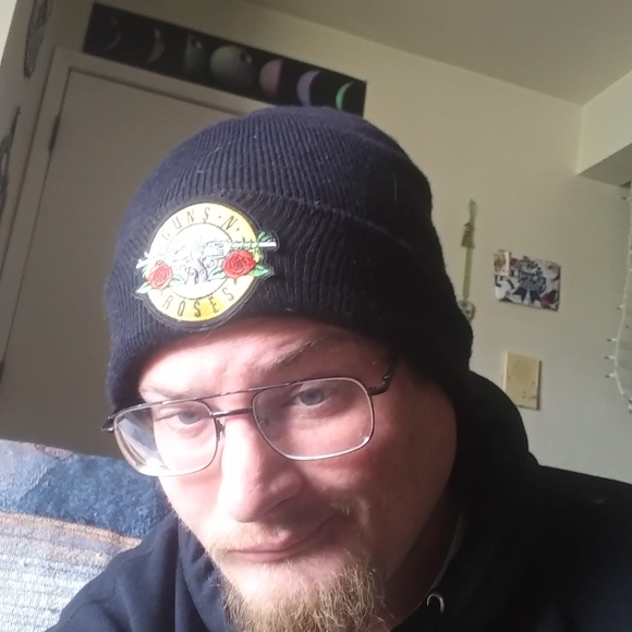 Profile Picture of Matt Plzak (@mattplzak) on Poshmark