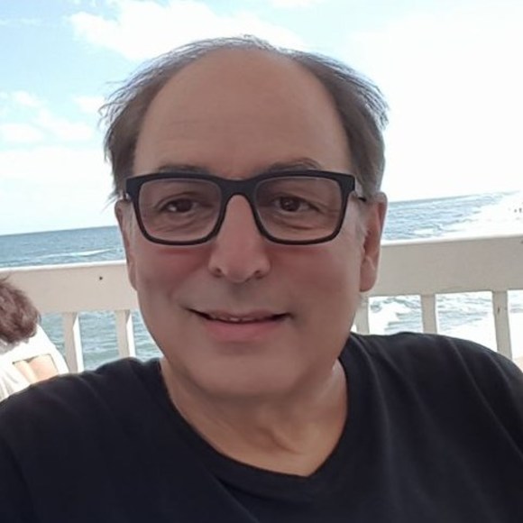 Barry Paddor - Poshmark Profile Picture of Barry Paddor (@bapaddor) on Poshmark