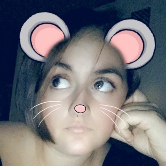 Profile Picture of Jessyca Allen (@jessyca_a) on Poshmark