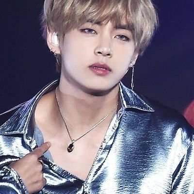 Profile Picture of Kim Taehyung (Alexa) (@YeBolen) on Twitter