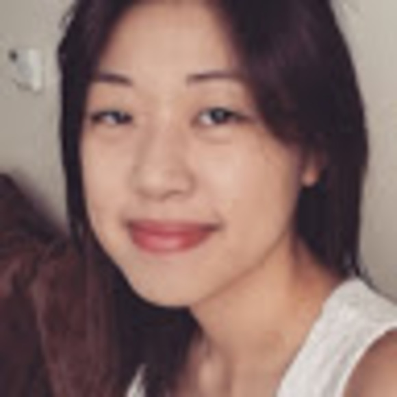 Profile Picture of Sarah Cho (@scho15) on Poshmark