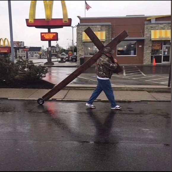 Profile Picture of Aiden Bleckman (@aidenbleckman) on Poshmark