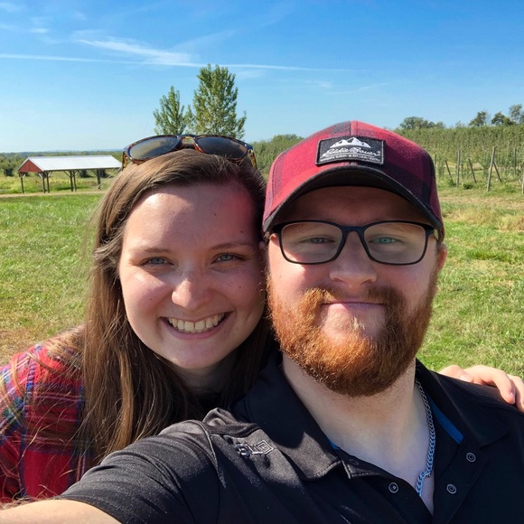 Profile Picture of Sarah Marran (@sarmar18) on Poshmark