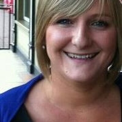 Profile Picture of Karen O Neill (@KarenONeill16) on Twitter