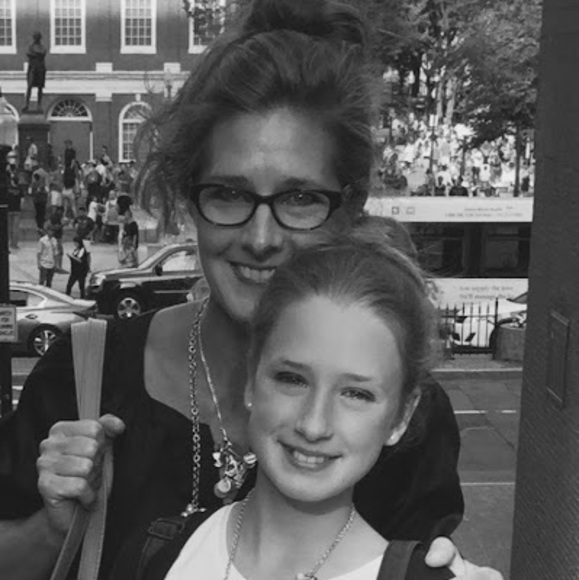 Profile Picture of Lori Sokolik-pagano (@stella41239) on Poshmark