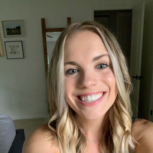 Profile Picture of Kala Rojko (@kalarojko) on Poshmark