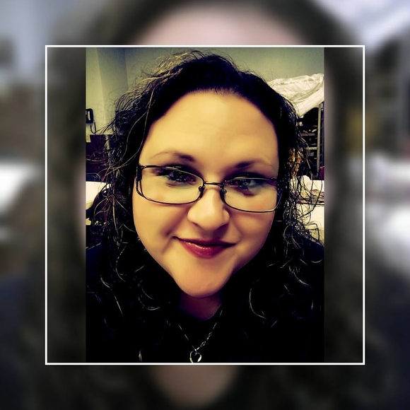 Profile Picture of Sola Sanchez (@ssanchez6105) on Poshmark