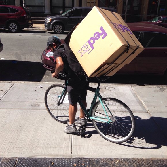 Profile Picture of Aron Ali (@aronmali) on Poshmark