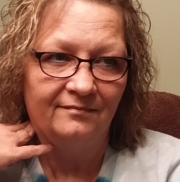 Profile Picture of Kelly Marshall duncan (@nightfalz2) on Poshmark