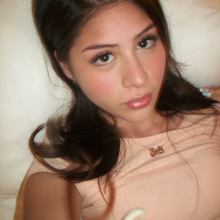 Profile Picture of rubi (@r.lem69) on Tiktok
