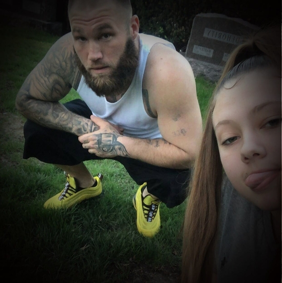 Profile Picture of Dustin Tucker (@dustintucker36) on Poshmark