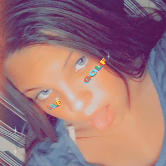 Profile Picture of Ryiah Gaudioso (@ryiah1518) on Poshmark