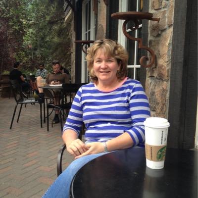 Profile Picture of Jan Donnelly (@JanetLDonnelly) on Twitter