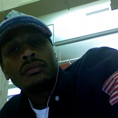 Profile Picture of Joseph Robert Pina (@pinajoe) on Twitter