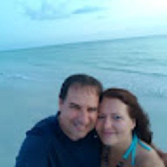 Profile Picture of Steve Mullins (@mullinshsteve) on Poshmark