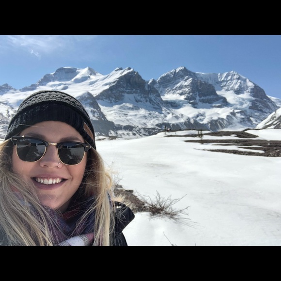 Profile Picture of Goreti Ercilla (@goretiercilla) on Poshmark