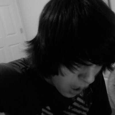 Profile Picture of Elijah Stephens (@Asharkinabanana) on Twitter