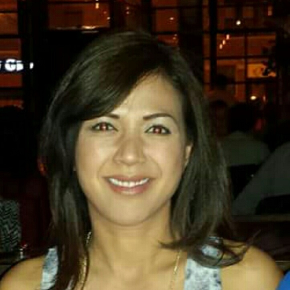 Profile Picture of June Saunders (@jbird05) on Poshmark