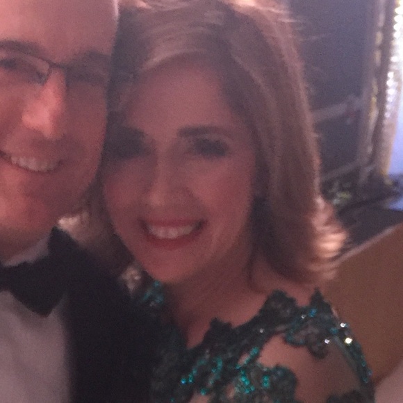 Profile Picture of Vanessa Salido (@vsalido) on Poshmark