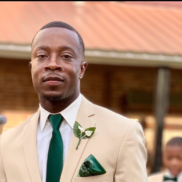 Profile Picture of Odell Brooks iii (@tbrooks307) on Poshmark