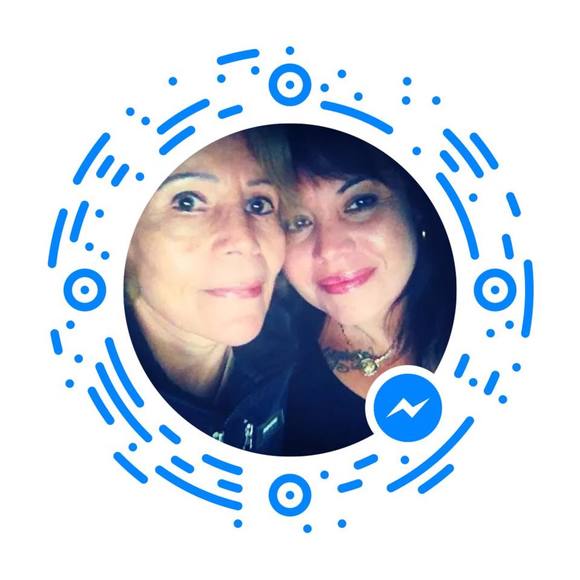 Profile Picture of Juliana Navarro (@juliana_navarro) on Poshmark