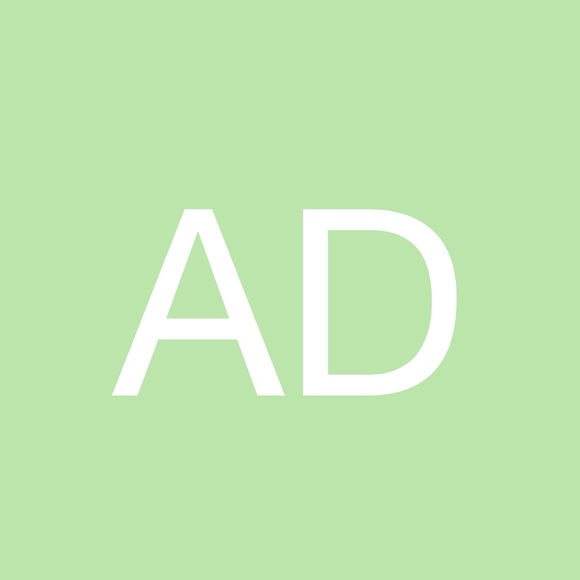 Profile Picture of Andrew Davidson (@uberandrew) on Poshmark