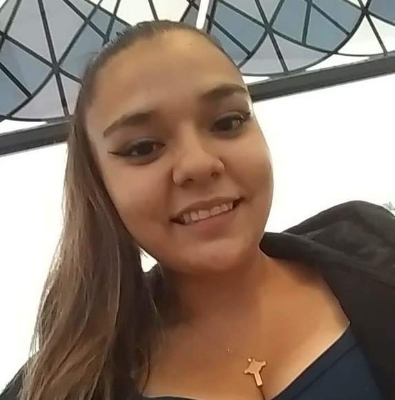 Profile Picture of Jeannette Barron (@jeannettebarron) on Poshmark