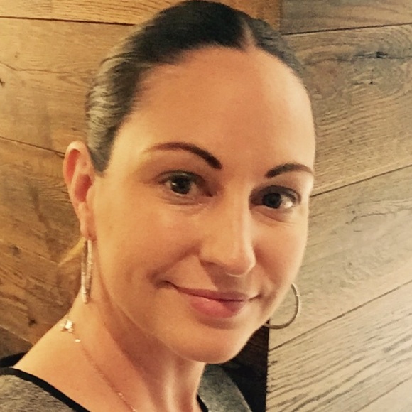 Profile Picture of Shena Cassell (@shena78) on Poshmark