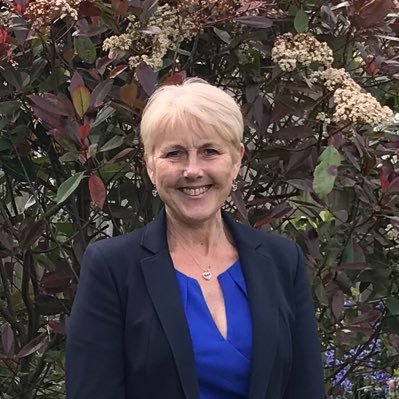 Profile Picture of Michele Scott (@MicheleCaddy) on Twitter