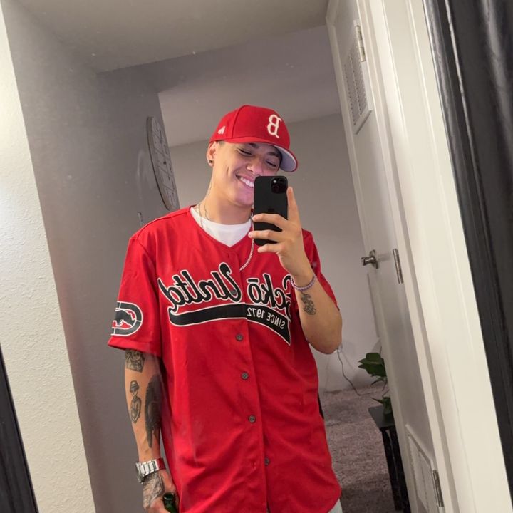 Profile Picture of Joel Castorena (@.joel.c) on Tiktok