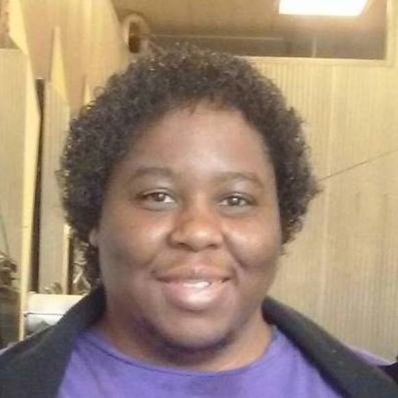 Profile Picture of Antoinette Wallace (@hawkwalk3) on Poshmark