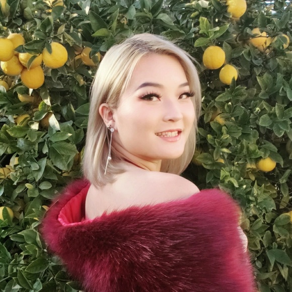 Profile Picture of Scotty Grayson (@korpia) on Poshmark