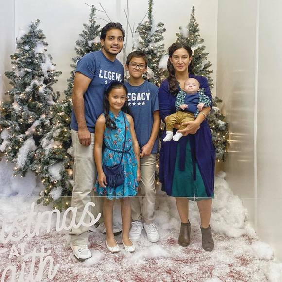 Profile Picture of Arielis Rosado (@arielisr) on Poshmark