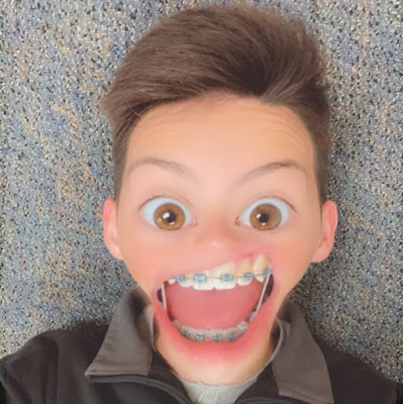 Profile Picture of Camron Crowder (@camronyc) on Poshmark