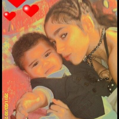 Debora Almeida - Twitter Profile Picture of Debora Almeida (@deboraalmeida35) on Twitter