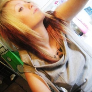 Profile Picture of Elin Adolfsson (@elinrawr) on Myspace