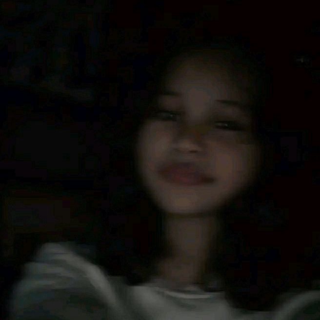 Profile Picture of tabelle (@claricebelle) on Tiktok