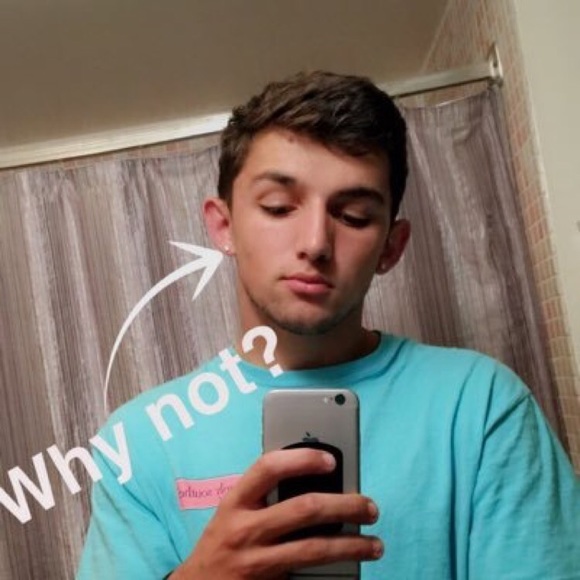 Profile Picture of Chris Flesher (@topherr) on Poshmark