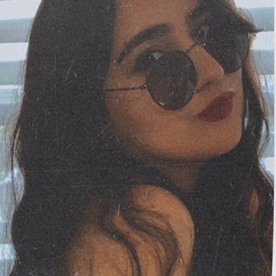 Profile Picture of  🌻 (@daniela_gallo) on Twitter